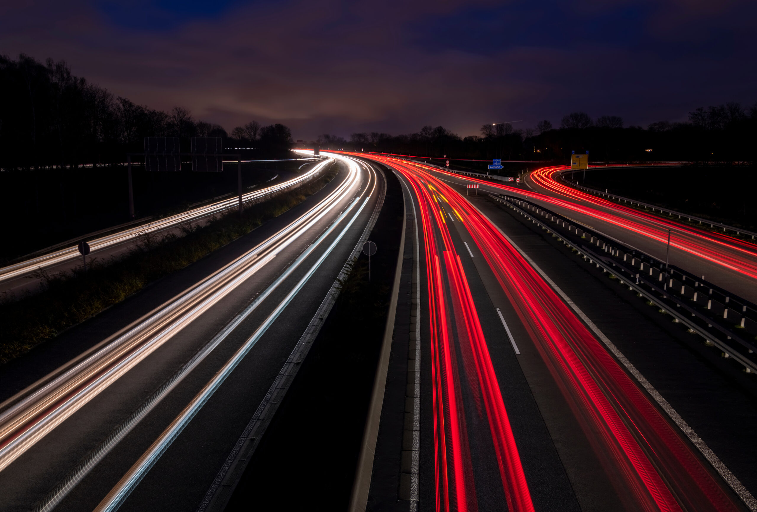 Darstellung einer Kreuzung auf der Autobahn